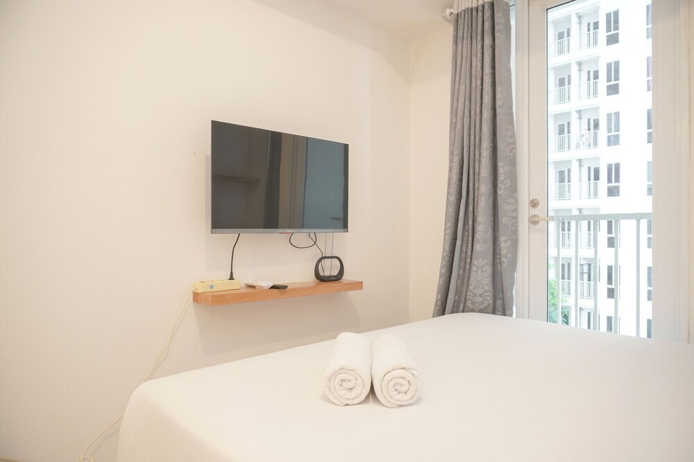 Южный Тангеранг: Cozy And Simply Look Studio Tokyo Riverside Pik 2 Apartment