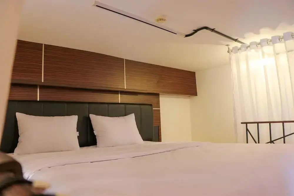 Джакарта: Spacious And Comfort Stay Studio At Green Bay Pluit Apartment
