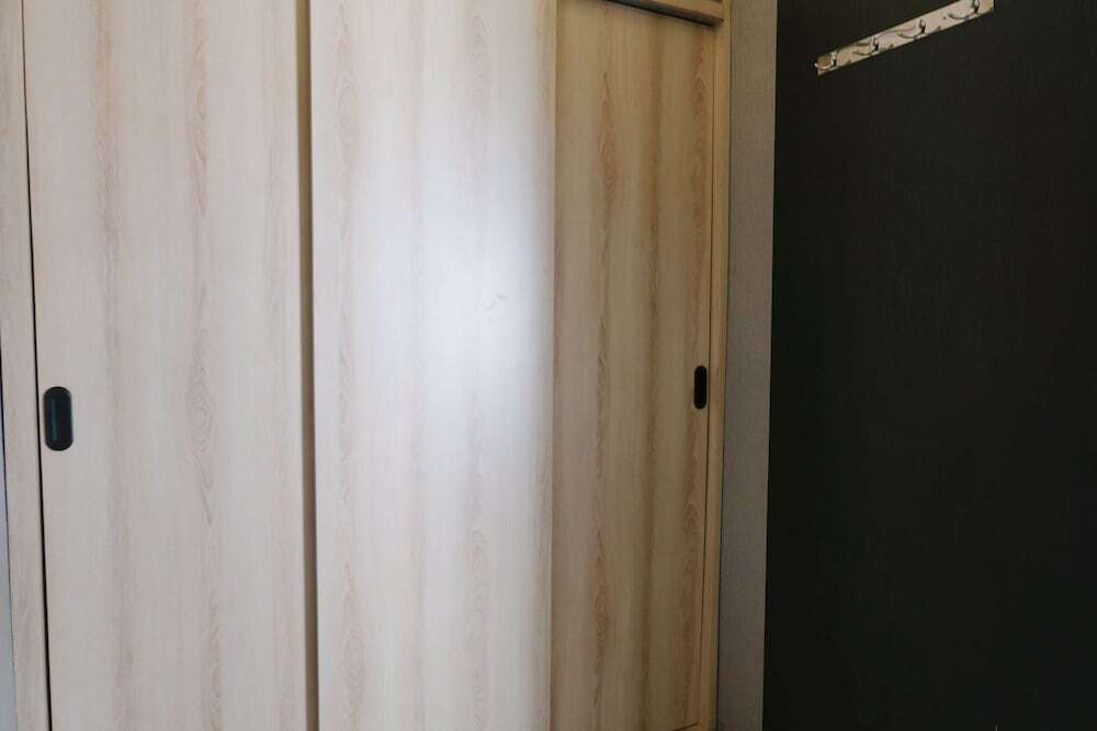 Бандунг: Spacious Studio With Extra Room At Grand Asia Afrika Apartment