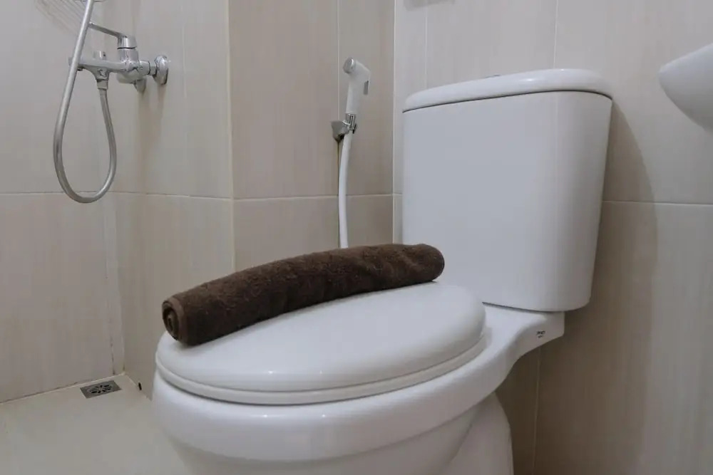 Бандунг: Spacious Studio With Extra Room At Grand Asia Afrika Apartment