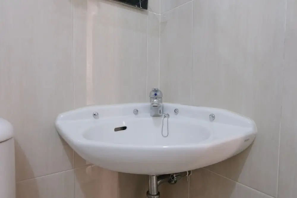 Бандунг: Spacious Studio With Extra Room At Grand Asia Afrika Apartment