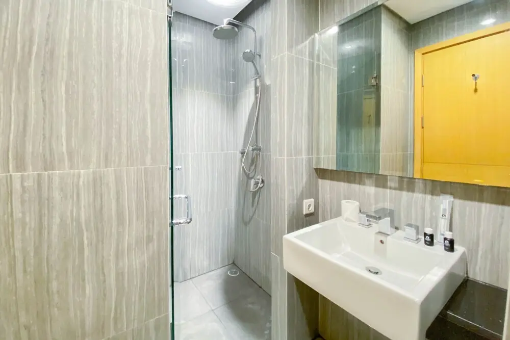 Джакарта: Stunning And Homey Studio Capitol Suites Apartment
