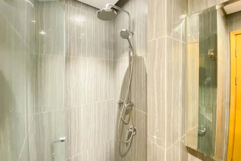 Джакарта: Stunning And Homey Studio Capitol Suites Apartment
