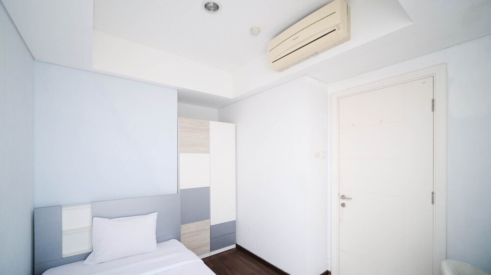 Сурабая: Strategic And Spacious 2Br Apartment At Trillium Residence