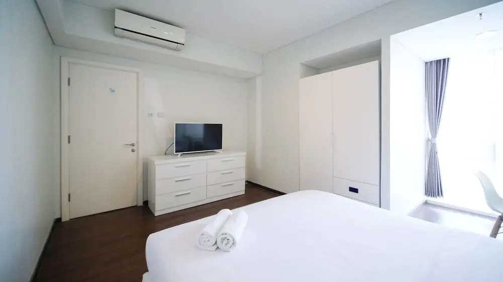 Сурабая: Strategic And Spacious 2Br Apartment At Trillium Residence