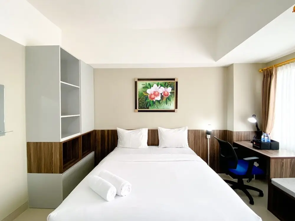 Бекаси: Cozy Stay Studio Apartment At Gateway Park Lrt City Bekasi