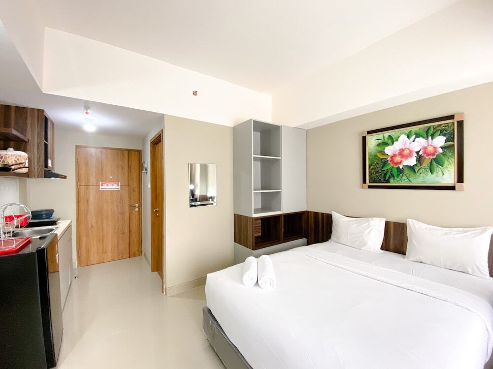 Бекаси: Cozy Stay Studio Apartment At Gateway Park Lrt City Bekasi
