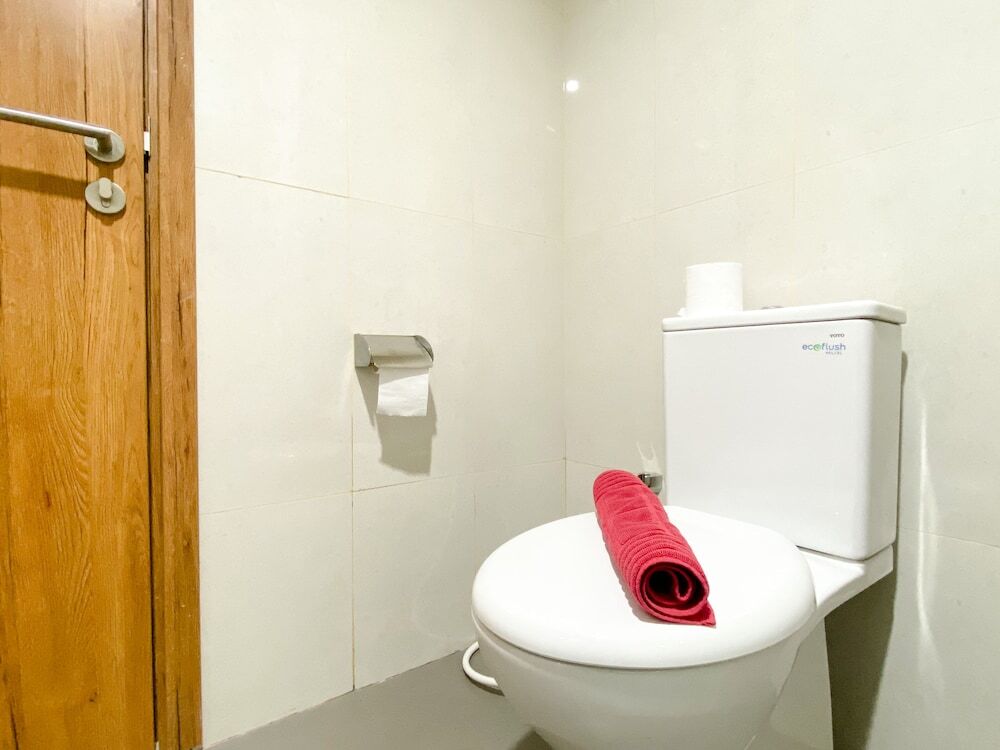 Бекаси: Cozy Stay Studio Apartment At Gateway Park Lrt City Bekasi