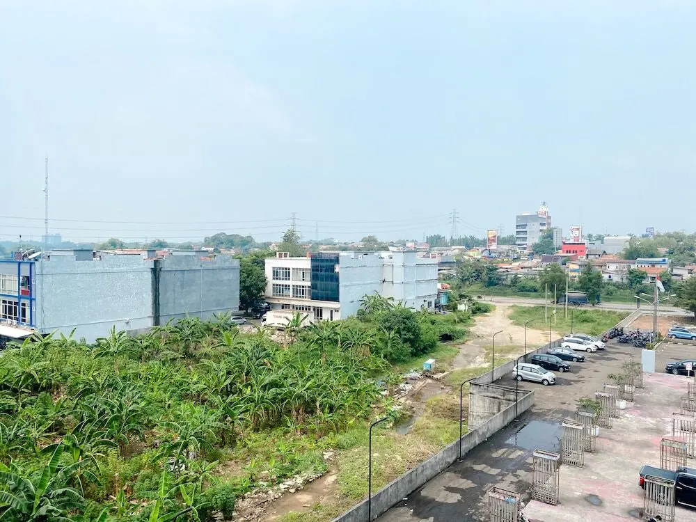 Караванг: Best Deal And Cozy Studio Tamansari Mahogany Karawang Apartment
