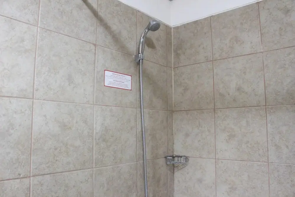 Сименьян: Warm 1Br Apartment (No Kitchen) At Marbella Suites Dago Pakar Bandung