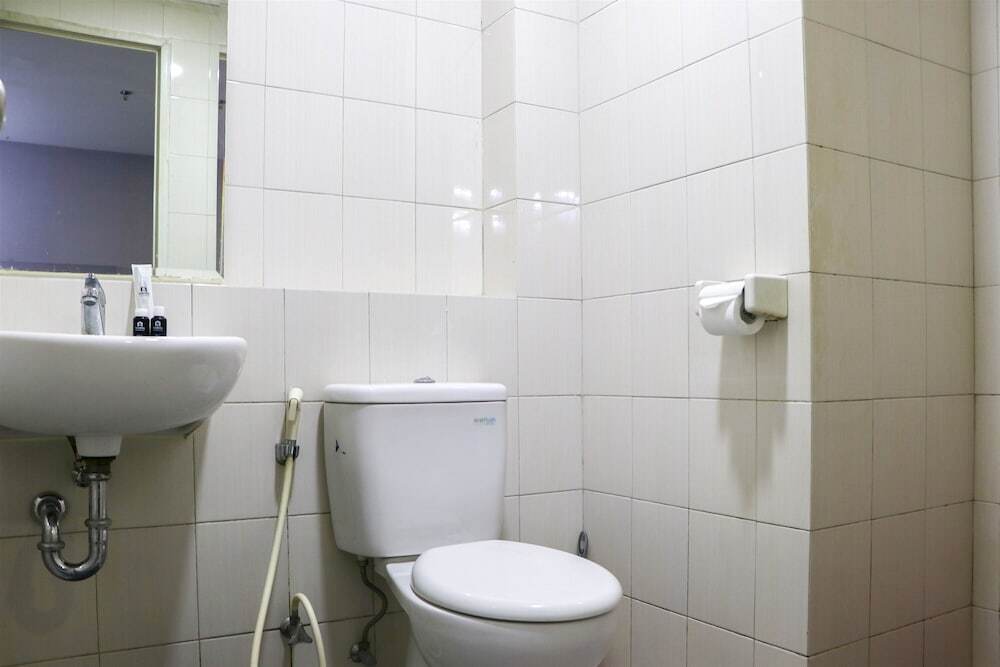 Джакарта: Minimalist And Warm 1Br Signature Park Grande Apartment