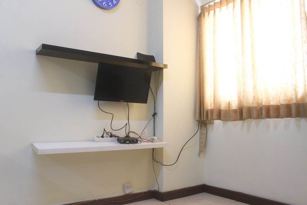 Бандунг: Simple Chic 2Br Apartment At Suites @Metro