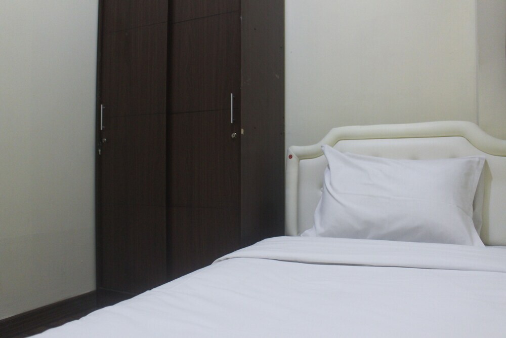Бандунг: Simple Chic 2Br Apartment At Suites @Metro