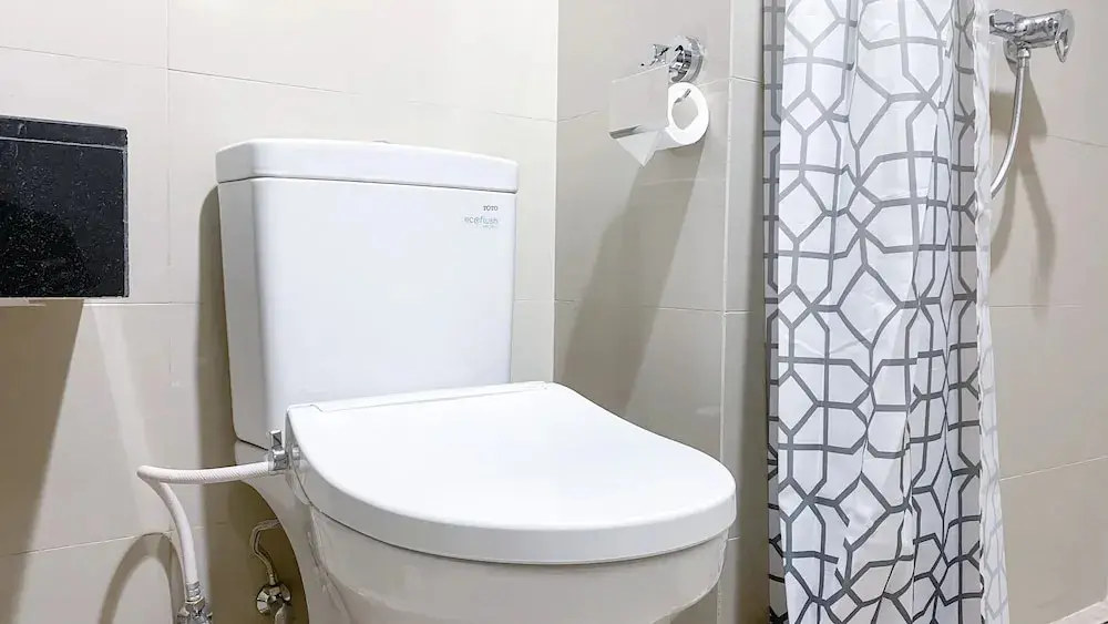 Джакарта: Warm And Elegant 2Br At The Kensington Royal Suites Apartment