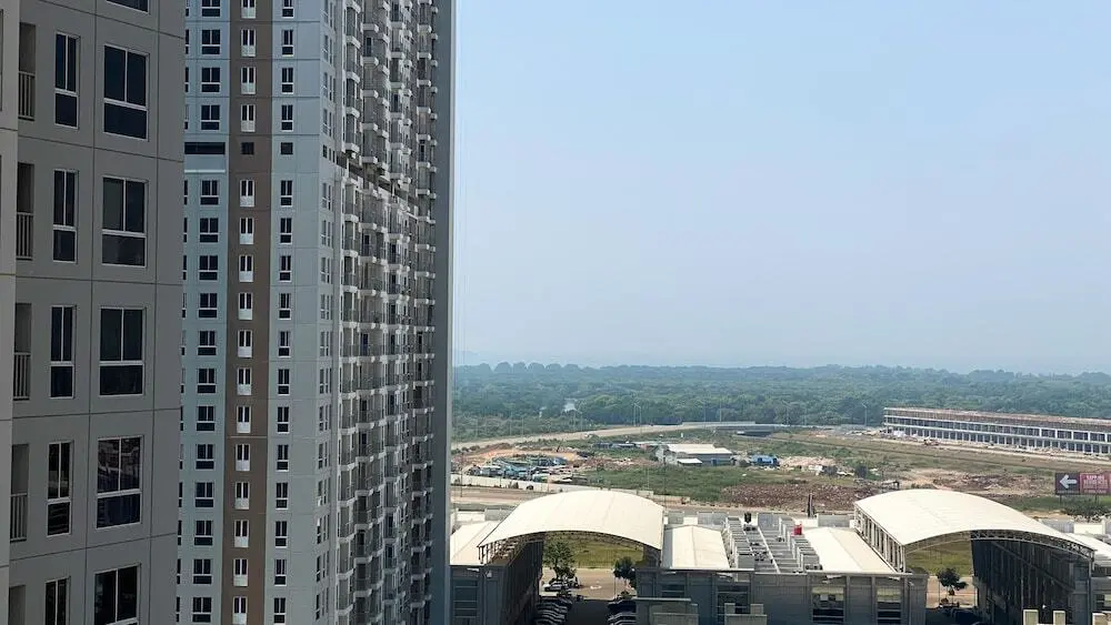 Южный Тангеранг: Fully Furnished Studio At Tokyo Riverside Pik 2 Apartment