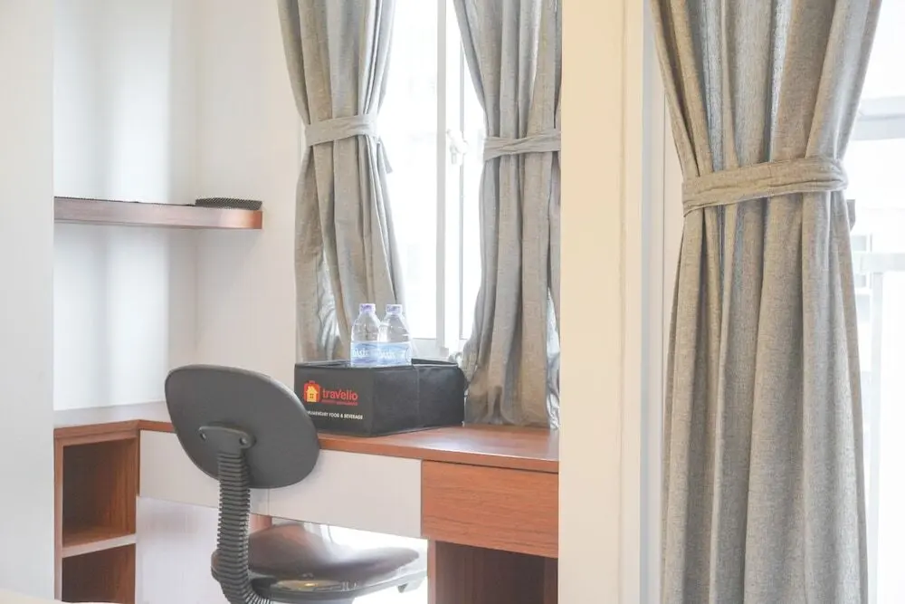 Южный Тангеранг: Simply Look Studio Tokyo Riverside Pik 2 Apartment