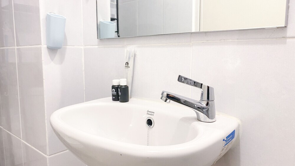 Южный Тангеранг: Simply Look Studio Tokyo Riverside Pik 2 Apartment