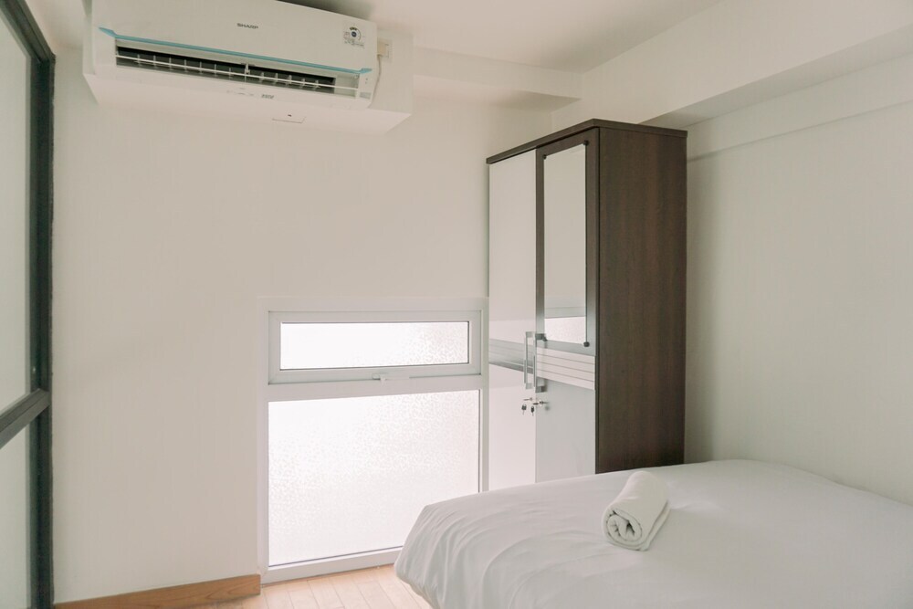 Южный Тангеранг: Exclusive And Homey 3Br Loft At Kingland Avenue Apartment