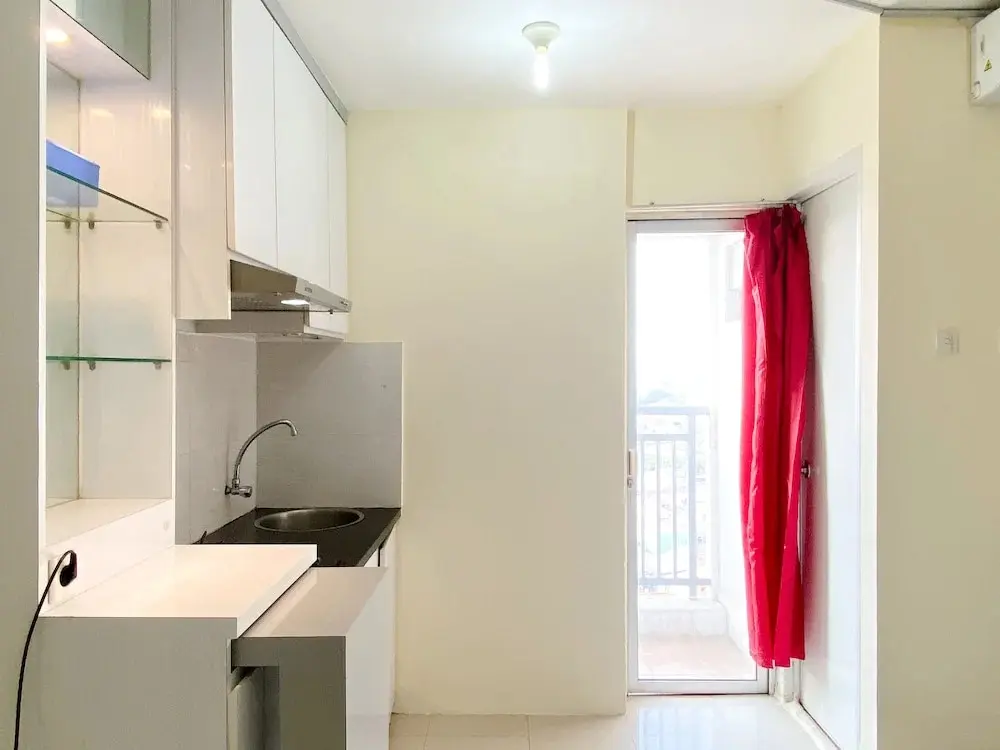 Джакарта: Comfort And Strategic Studio At Bassura City Apartment