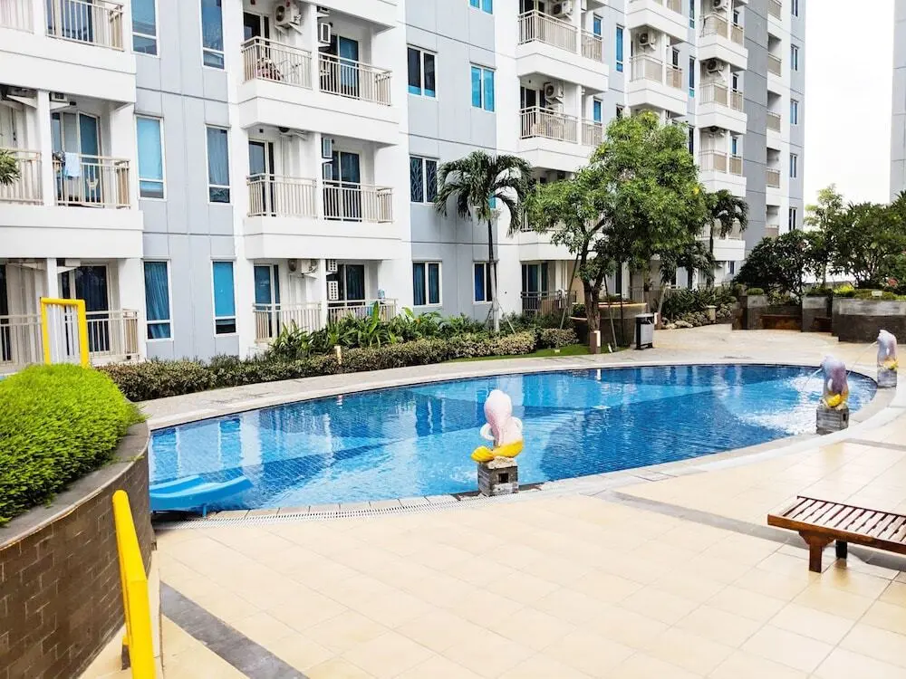 Сурабая: Nice Studio Connected To Mall At Tanglin Supermall Mansion Apartment