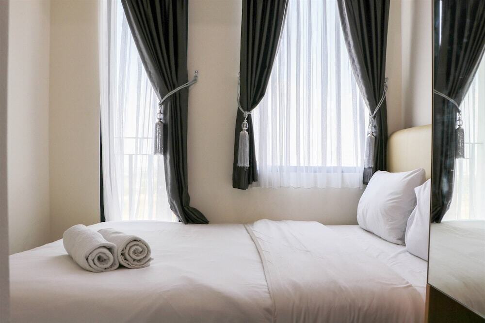 Чипутат: Cozy Stay Studio No Kitchen At Osaka Riverview Pik 2 Apartmet