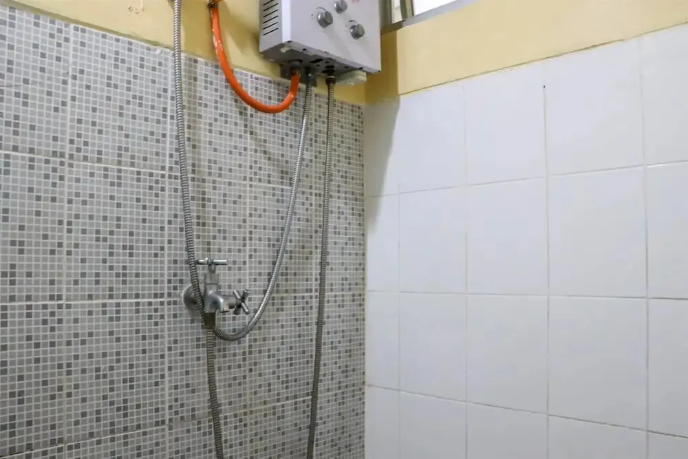 Джакарта: Warm And Homey 2Br At Sentraland Cengkareng Apartment