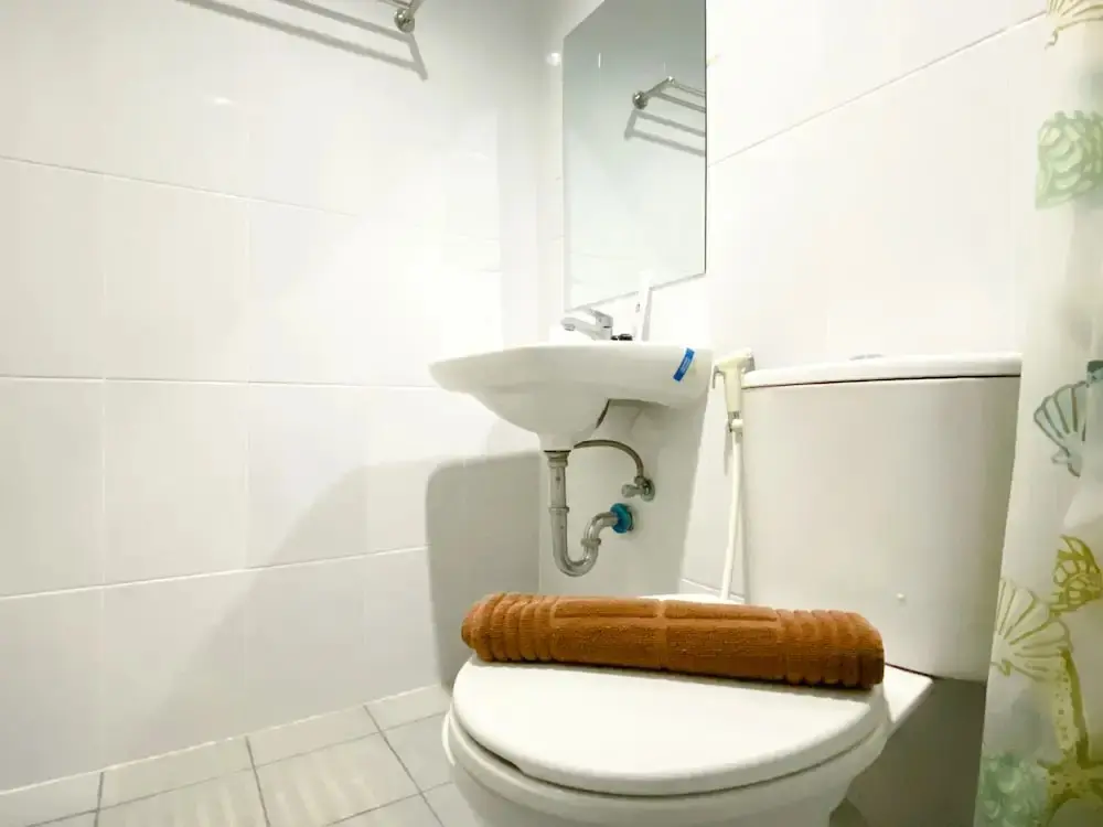 Бекаси: Modern Look And Comfy Studio Patraland Urbano Apartment