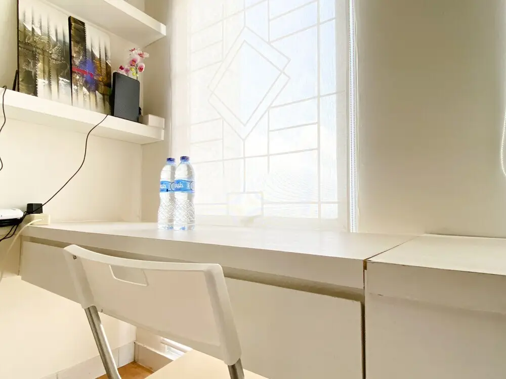 Бекаси: Modern Look And Comfy Studio Patraland Urbano Apartment