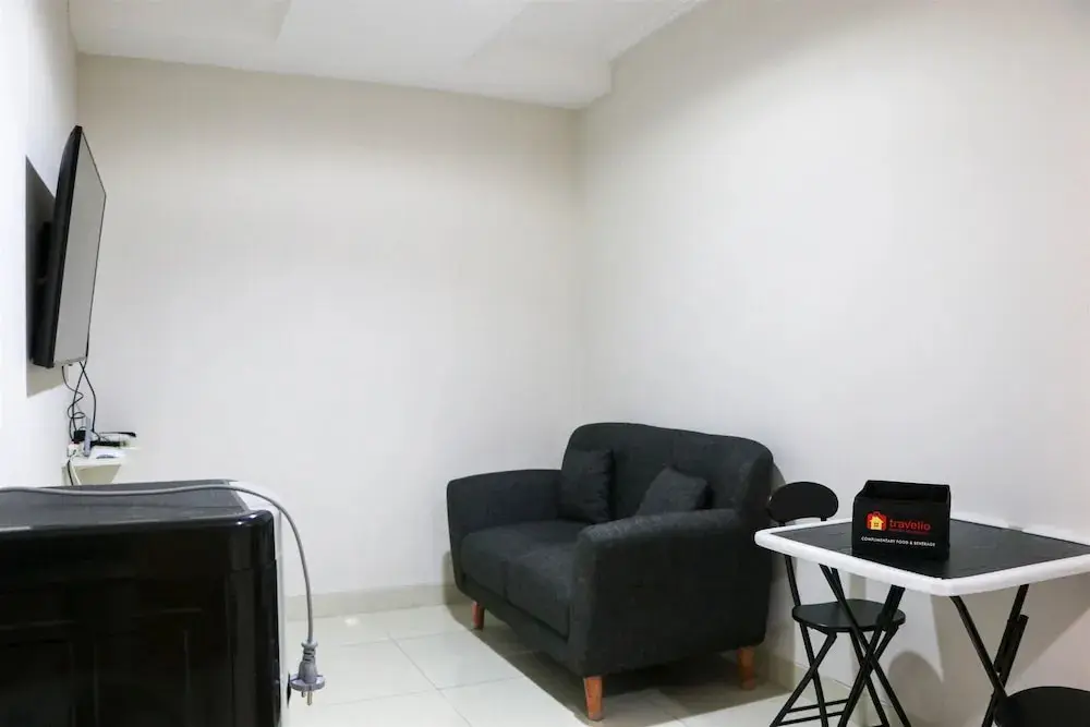 Джакарта: Nice And Comfy 2Br Apartment The Mansion Kemayoran Near Jiexpo