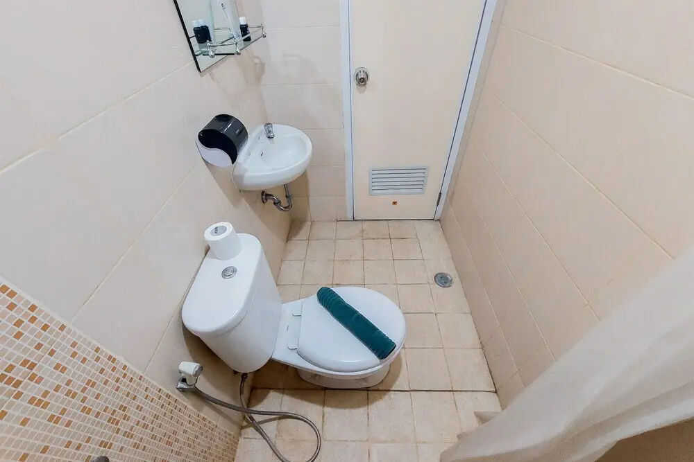 Южный Тангеранг: Modern Look 2Br Serpong Greenview Apartment