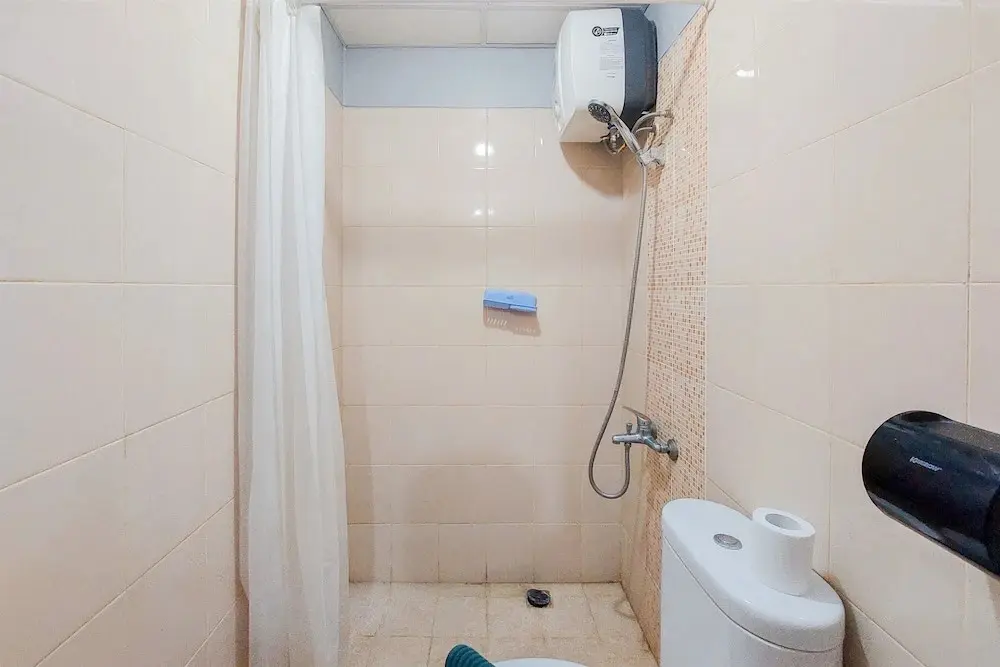Южный Тангеранг: Modern Look 2Br Serpong Greenview Apartment