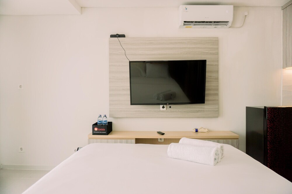 Джакарта: Brand New And Good Choice Studio At Daan Mogot City Apartment