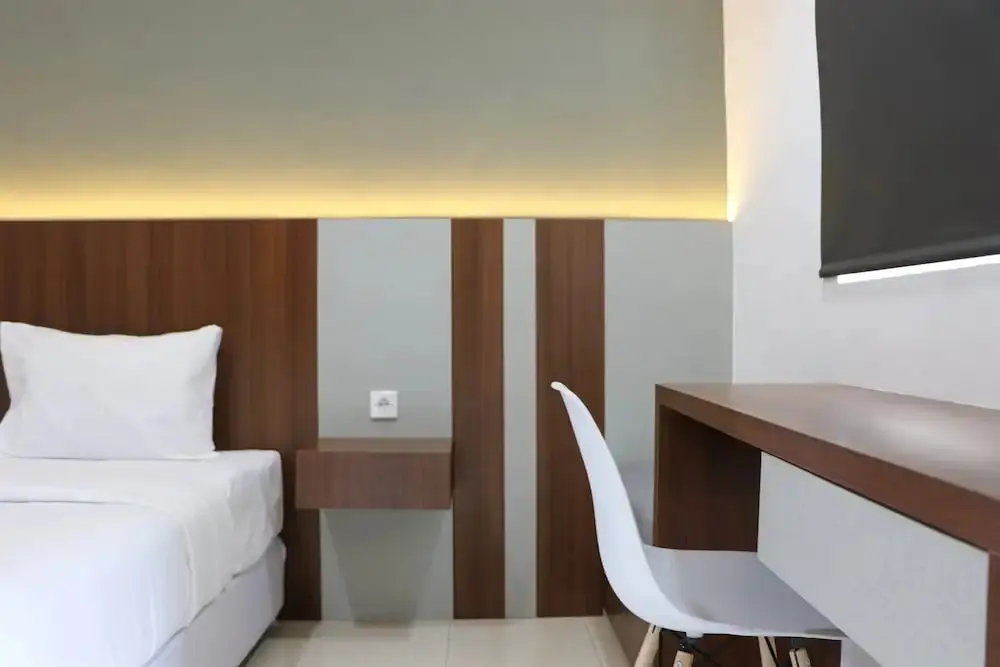 Джакарта: Homey And Comfort Stay Studio Room Maple Park Sunter Apartment