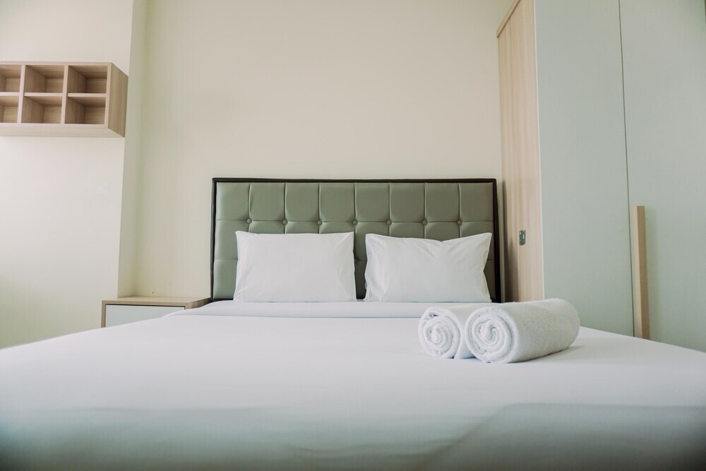 Legok: Homey Living And Comfy Studio Apartment At B Residence