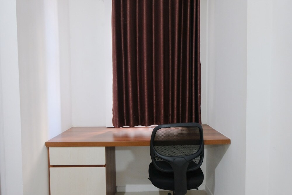 Бандунг: Modern Classic Studio At Apartment Parahyangan Residence