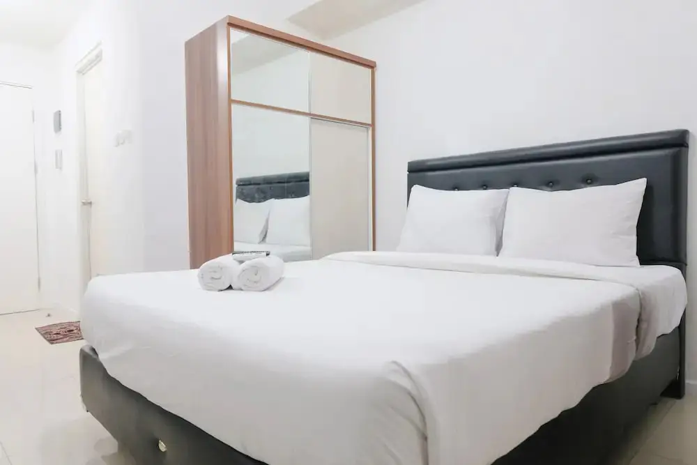 Бандунг: Modern Classic Studio At Apartment Parahyangan Residence