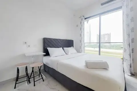 Fully Furnished With Cozy Studio Sky House Bsd Apartment — фото 1