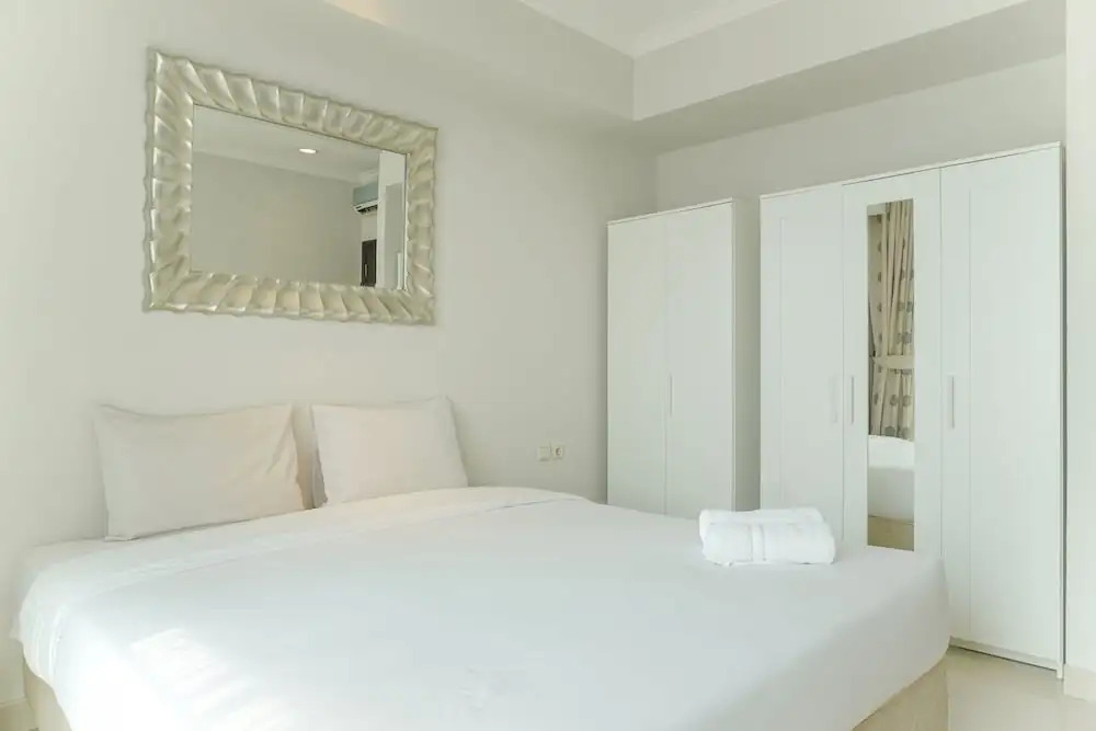 Джакарта: Homey And Comfort Stay 2Br Bellezza Apartment