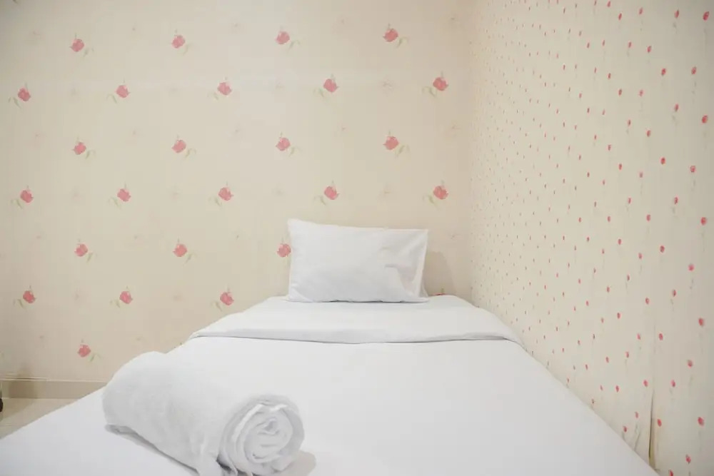 Джакарта: Homey And Comfort Stay 2Br Bellezza Apartment