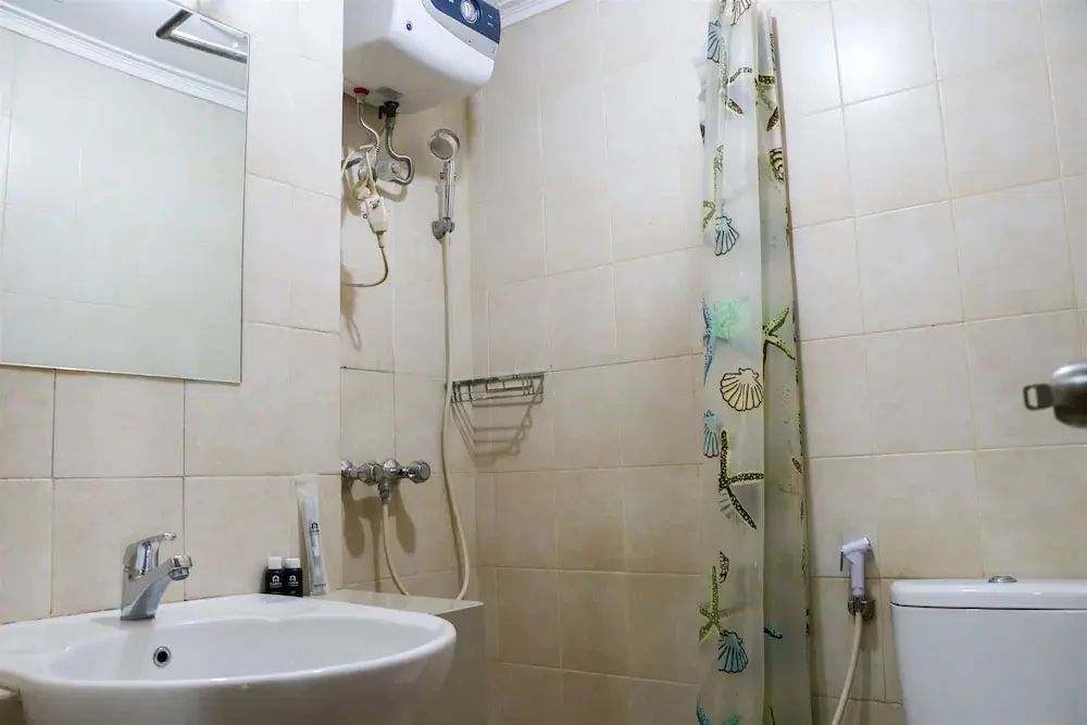 Джакарта: Compact And Elegant Studio Maple Park Sunter Apartment