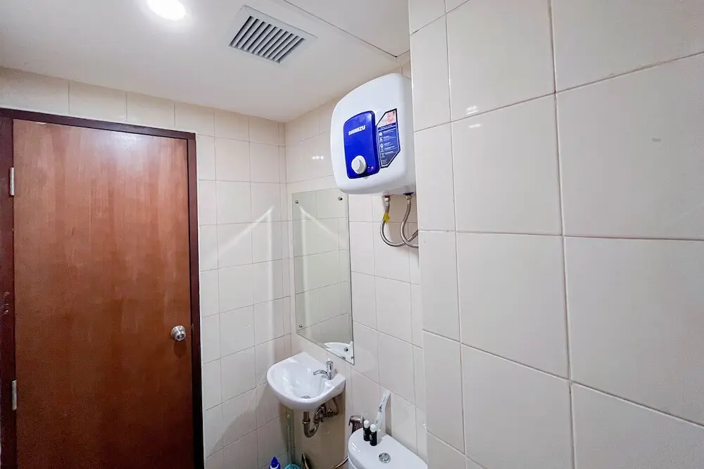 Макассар: Best Choice And Restful 2Br Vida View Makassar Apartment