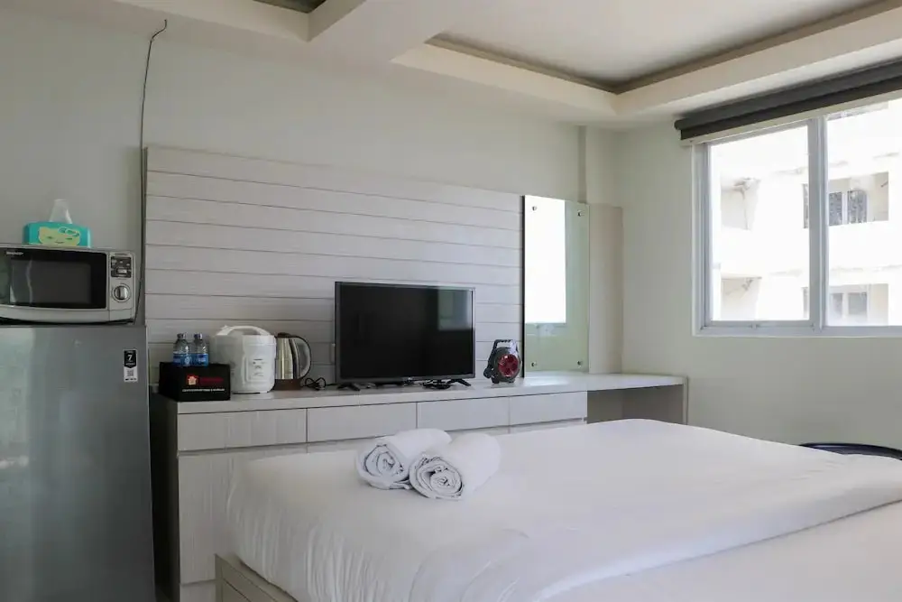 Джакарта: Best Deal And Cozy Studio Amethyst Apartment