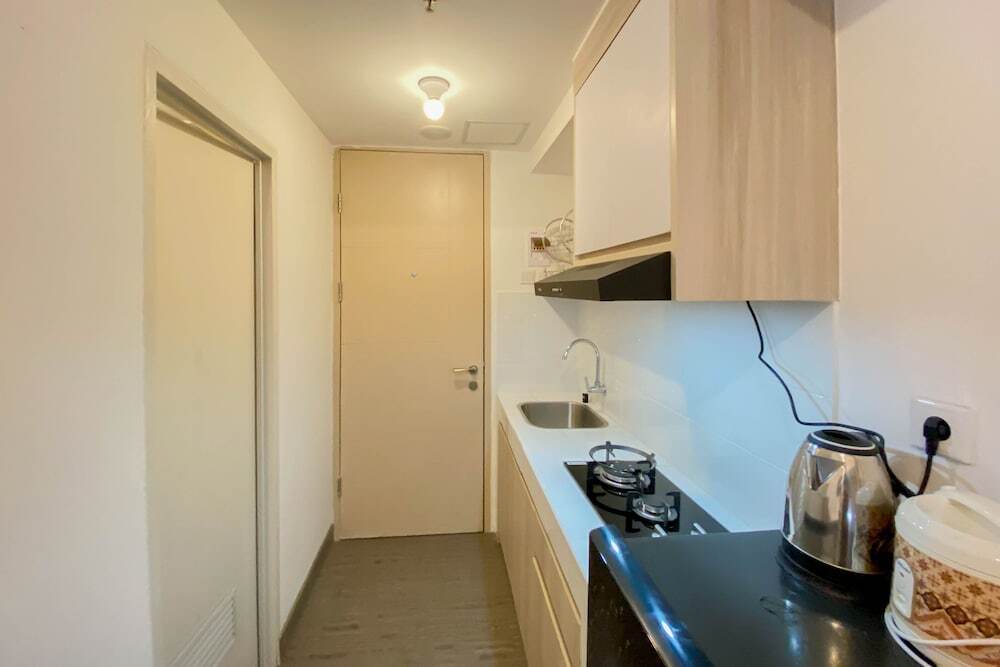 Южный Тангеранг: Warm And Homey Studio Tokyo Riverside Pik 2 Apartment