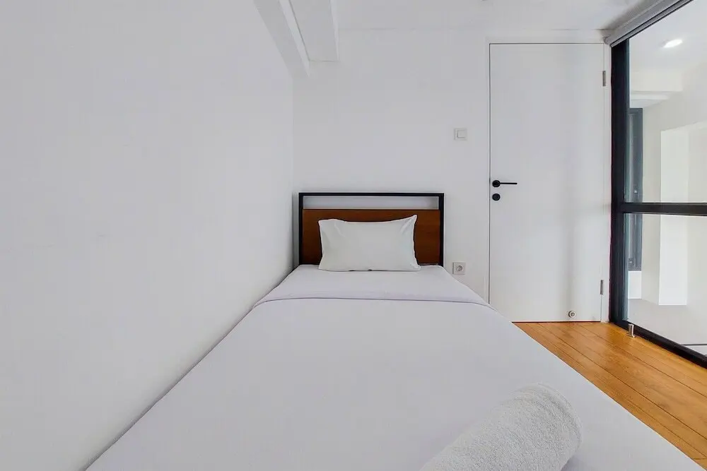 Южный Тангеранг: Big And Cozy Loft 3Br Kingland Avenue Apartment