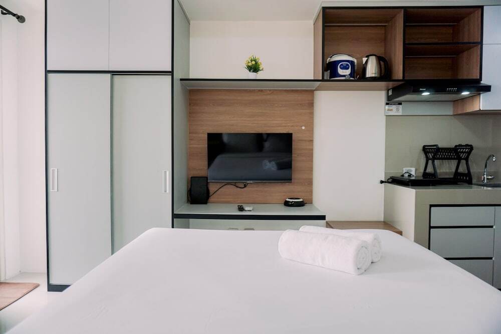 Южный Тангеранг: Comfortable And Cozy Stay Studio Baileys Apartment