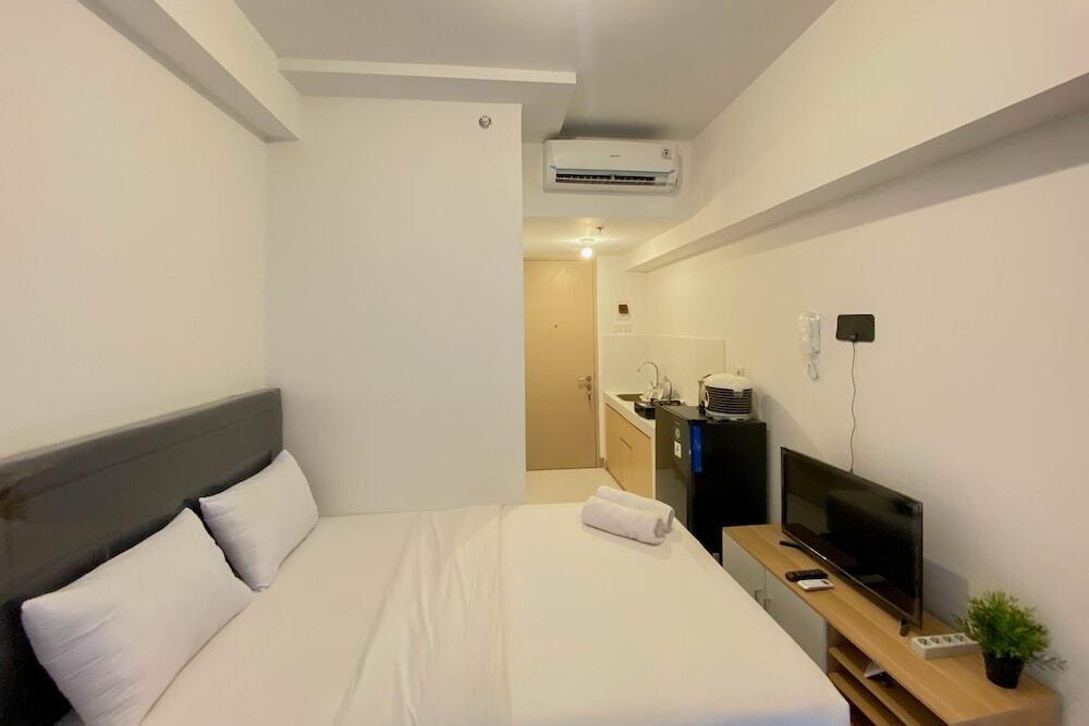 Южный Тангеранг: New Furnished Studio At Tokyo Riverside Pik 2 Apartment