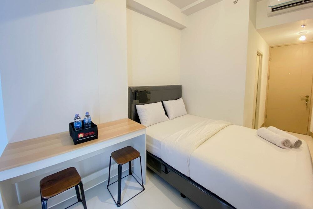 Южный Тангеранг: New Furnished Studio At Tokyo Riverside Pik 2 Apartment