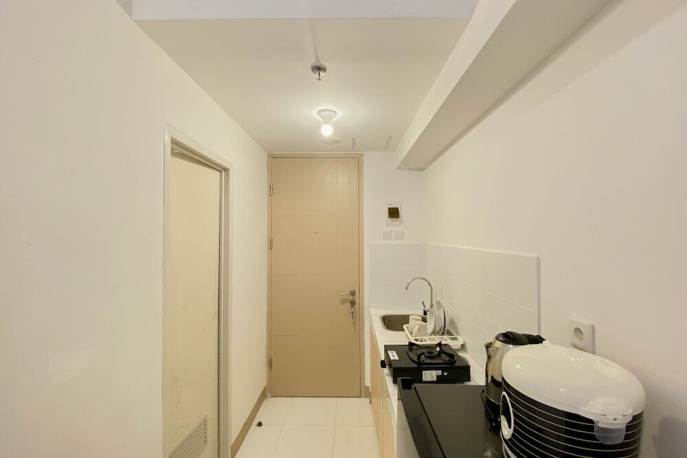Южный Тангеранг: New Furnished Studio At Tokyo Riverside Pik 2 Apartment
