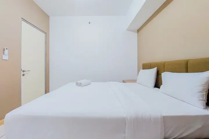 Legok: Homey And Modern 2Br Apartment At M-Town Residence
