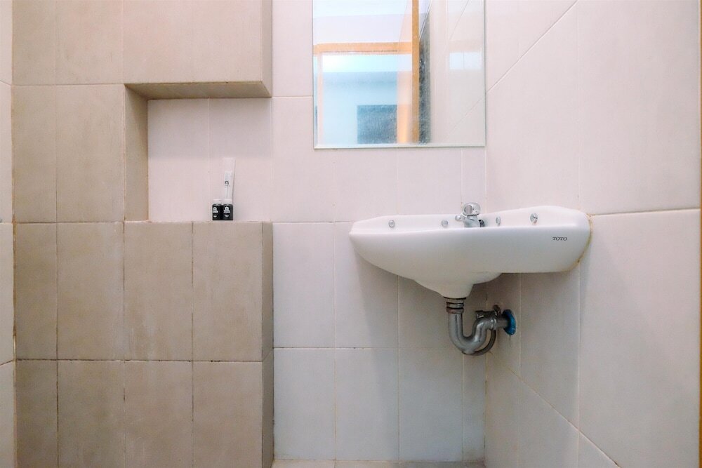 Богор: Cozy Living 2Br Royal Heights Apartment